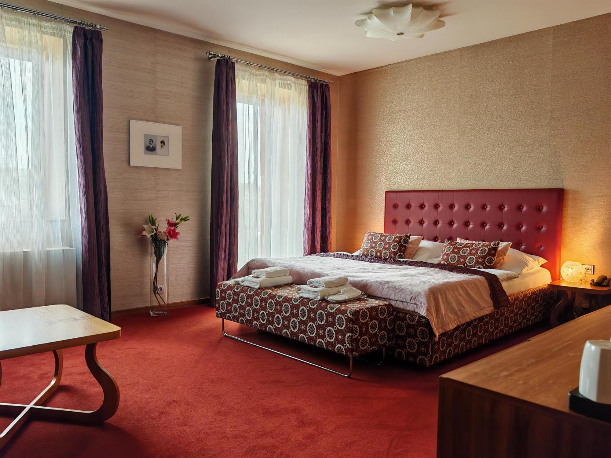 Hotel Rajska Zahrada Nové Město nad Metují