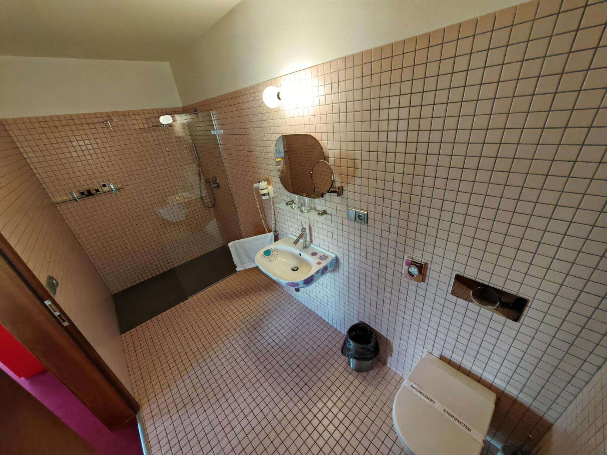 Rajská Zahrada 4*