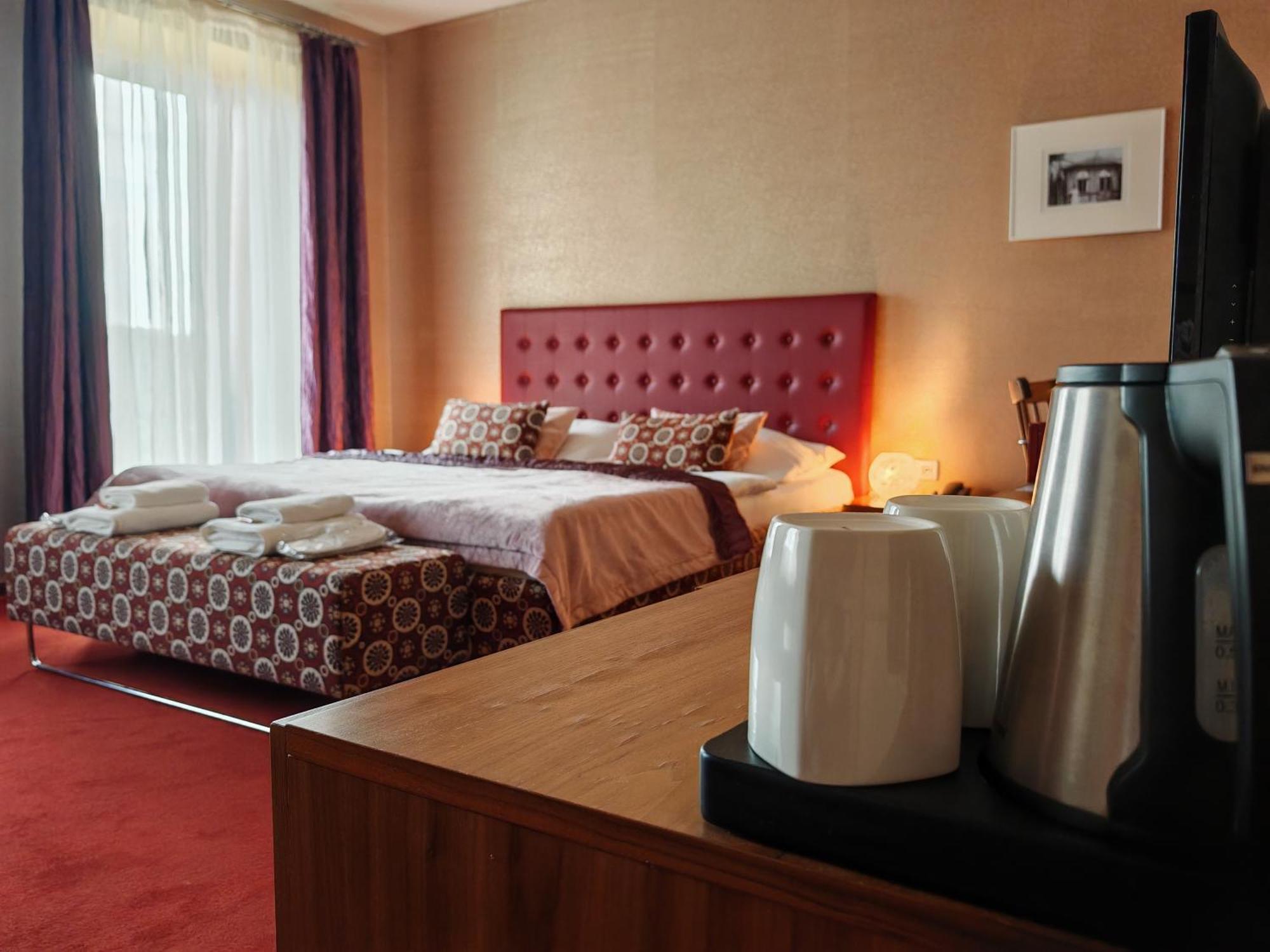 Rajska Zahrada Hotel Nové Město nad Metují